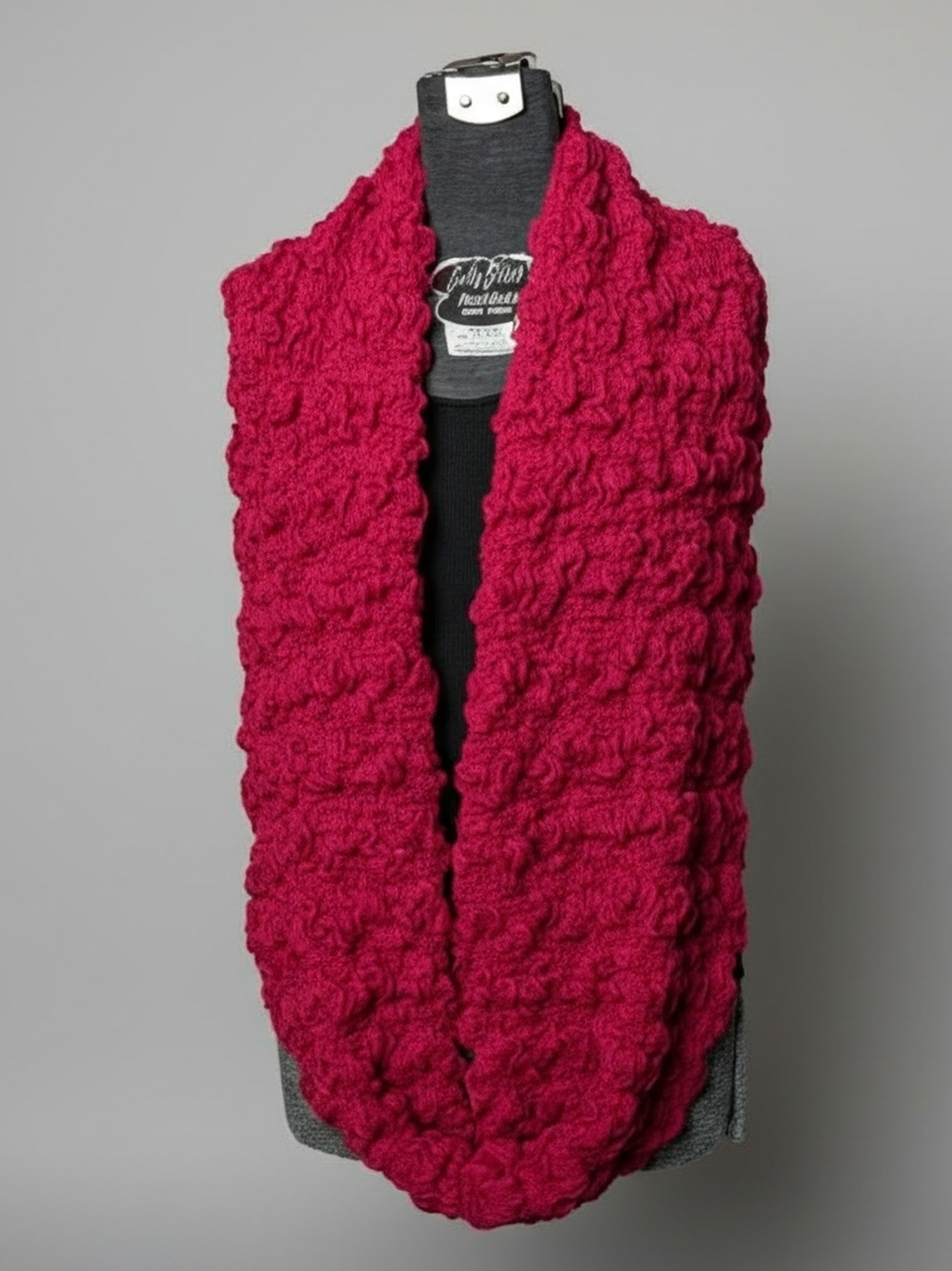 VGC 2014 Charlotte Russe Textured Chunky Infinity Scarf - Raspberry Pink 80"X16"